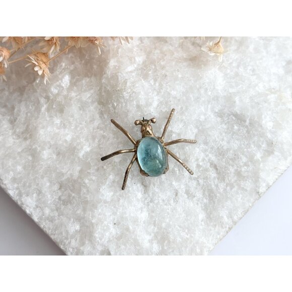 Spider Figural Blue Glass Jelly Belly Body Gold Toned Vintage Jewelry Brooch Pin - Picture 2 of 10